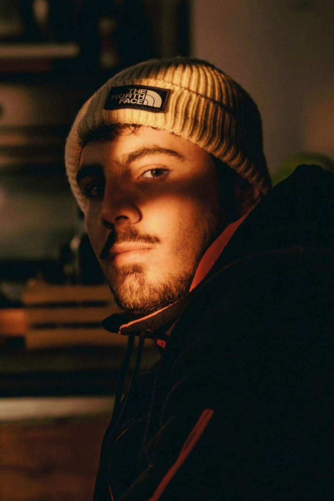 Emanuele Vagli backdrop