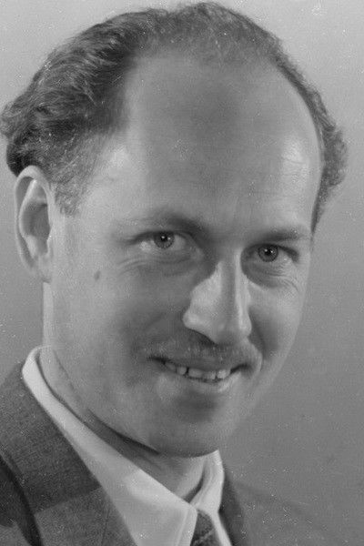 Lev Yelagin backdrop