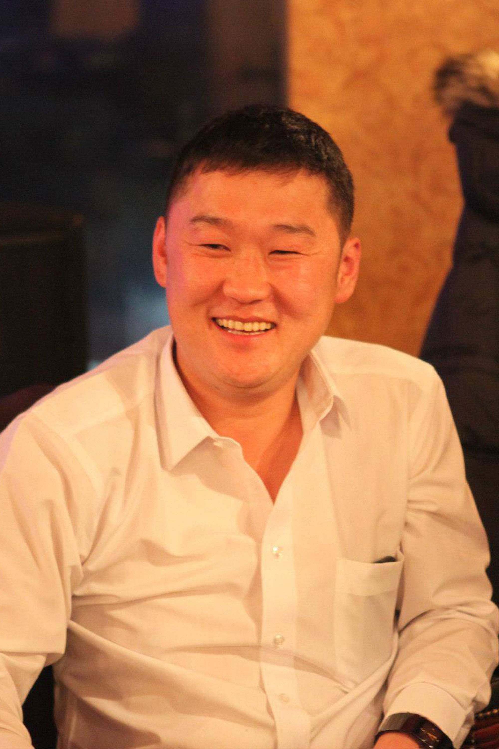 Adiya Rentsenkhorloo backdrop