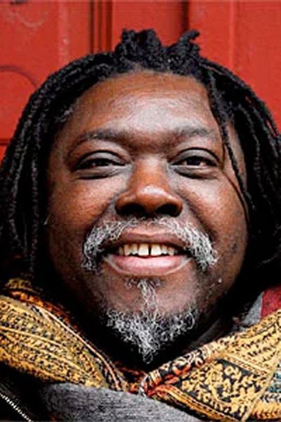 Gimo Mendes backdrop