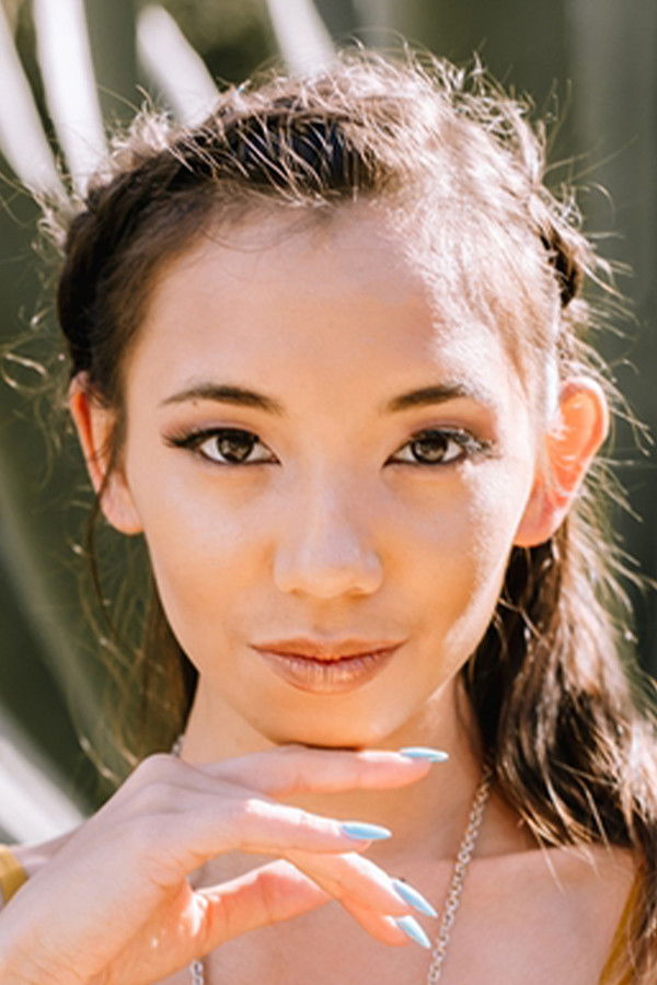 Frankie Tan backdrop