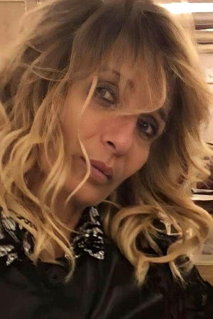 Maria Carla Rodomonte backdrop