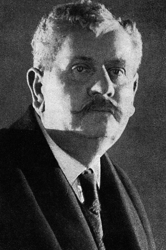 Viktor Ponrepo backdrop