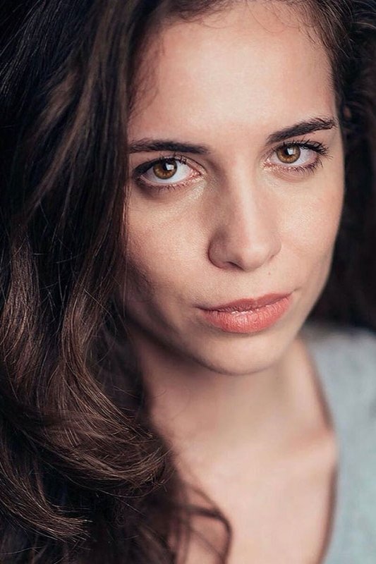 Çisel Kuşkan backdrop