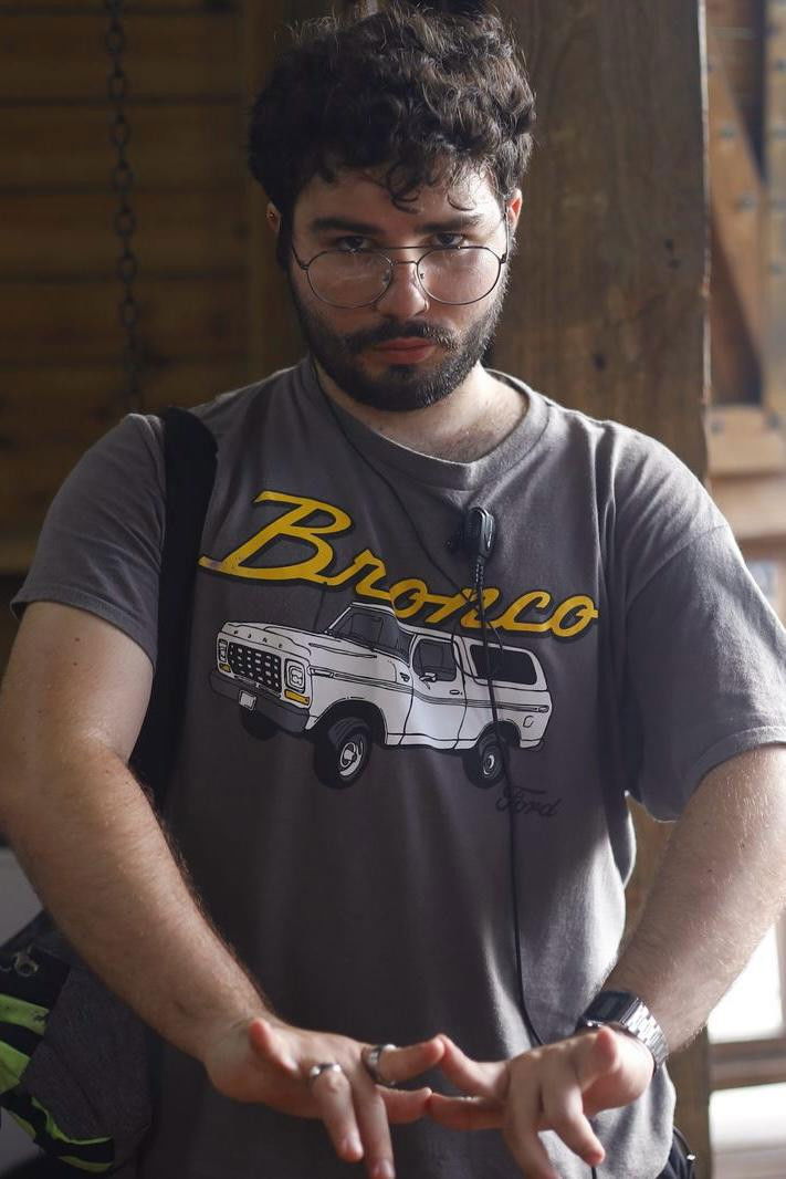 Alexander Barreto backdrop