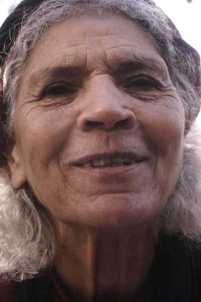 Malika Kadri backdrop