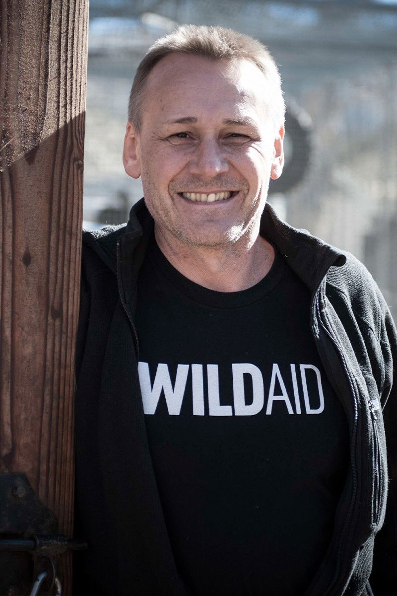 Peter Knights backdrop