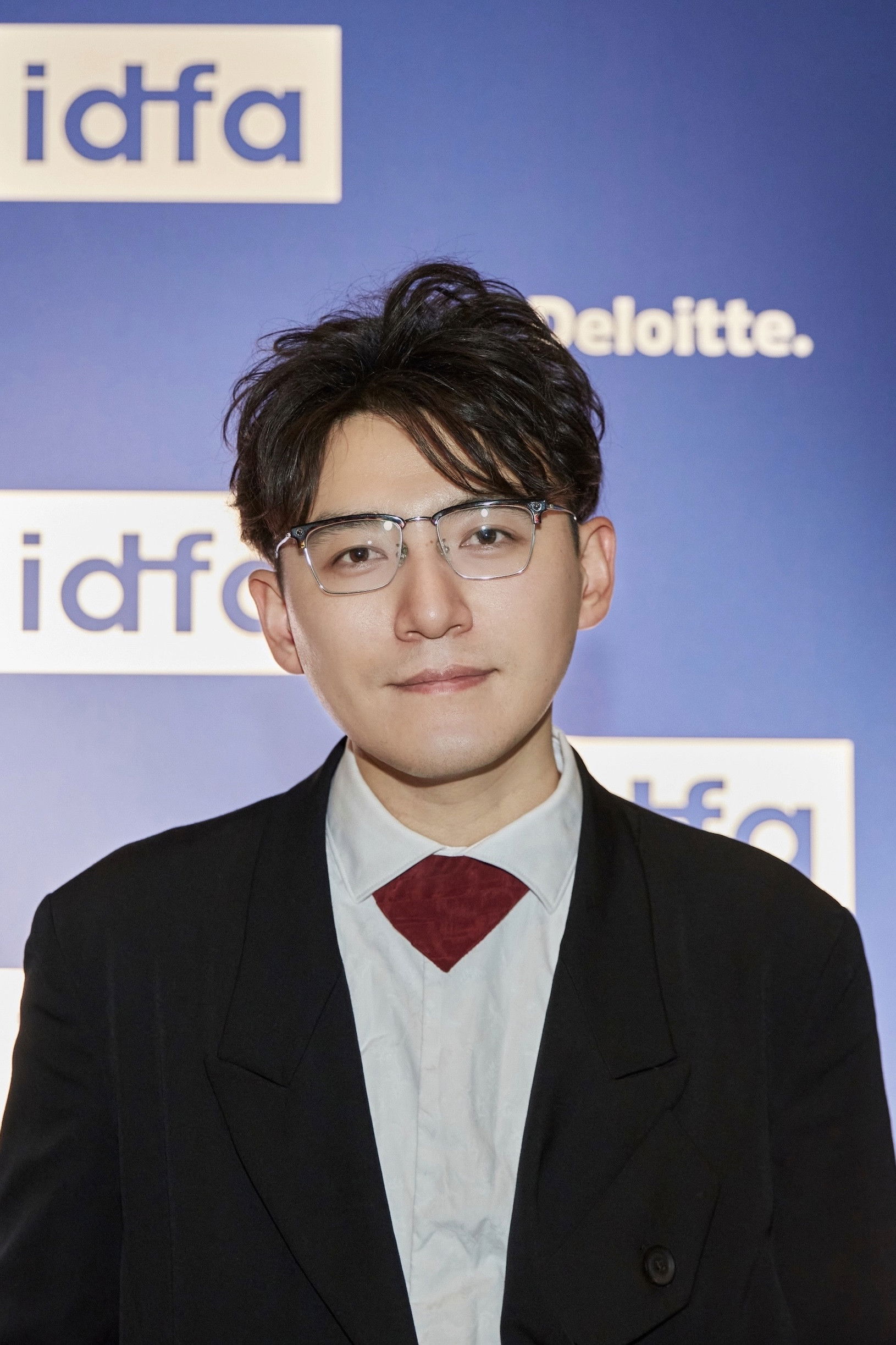 Sean Ali Wang backdrop