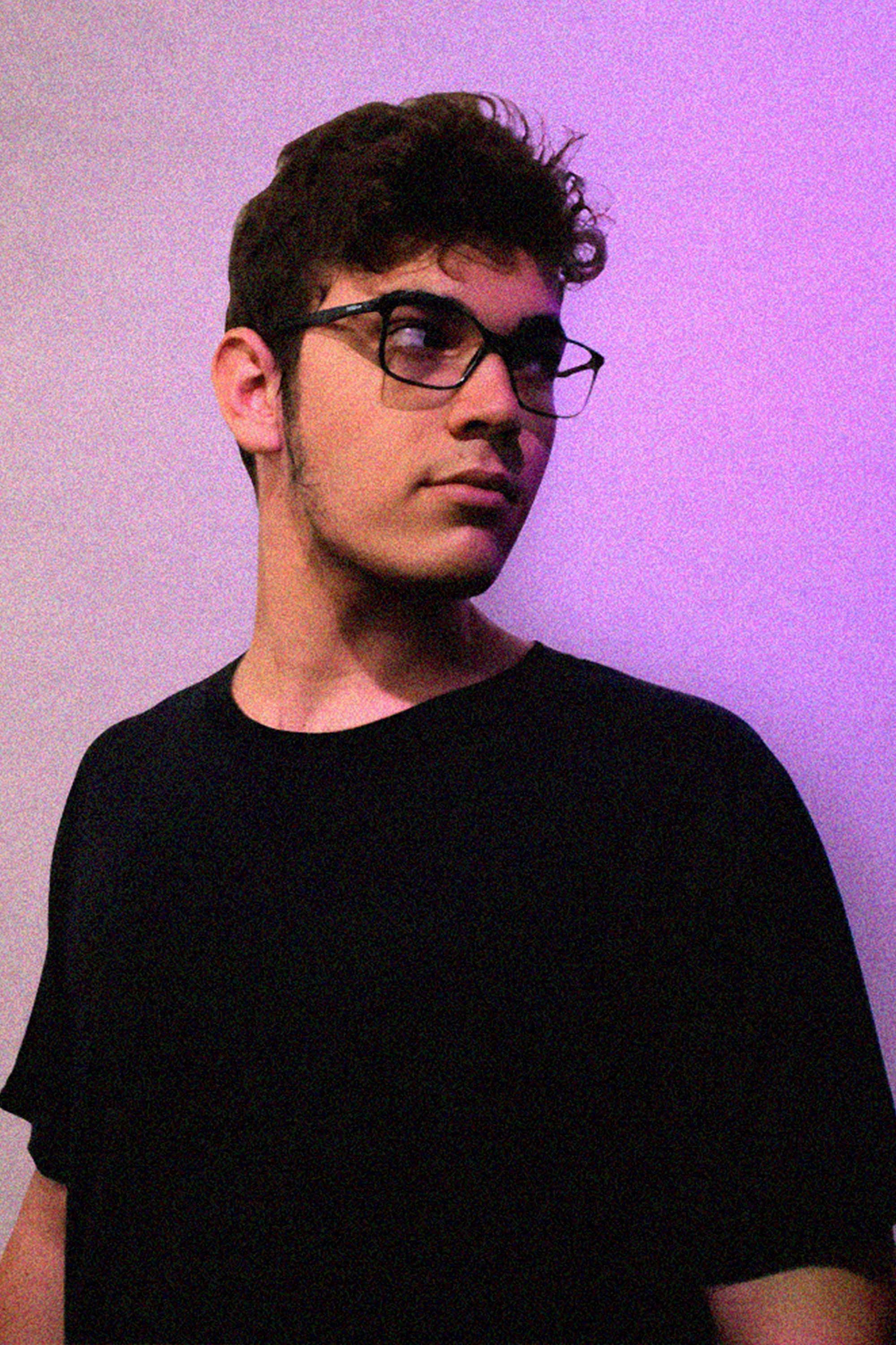 Gabriel Marcondes backdrop