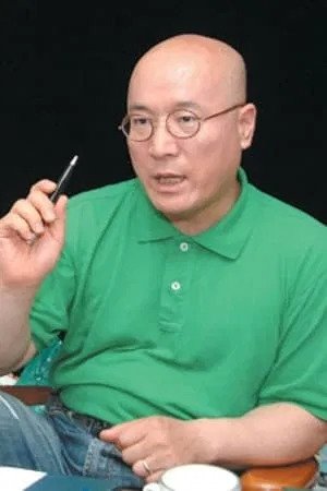 Lee Cheol-yong backdrop