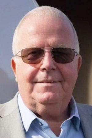 Einar Haraldsson backdrop