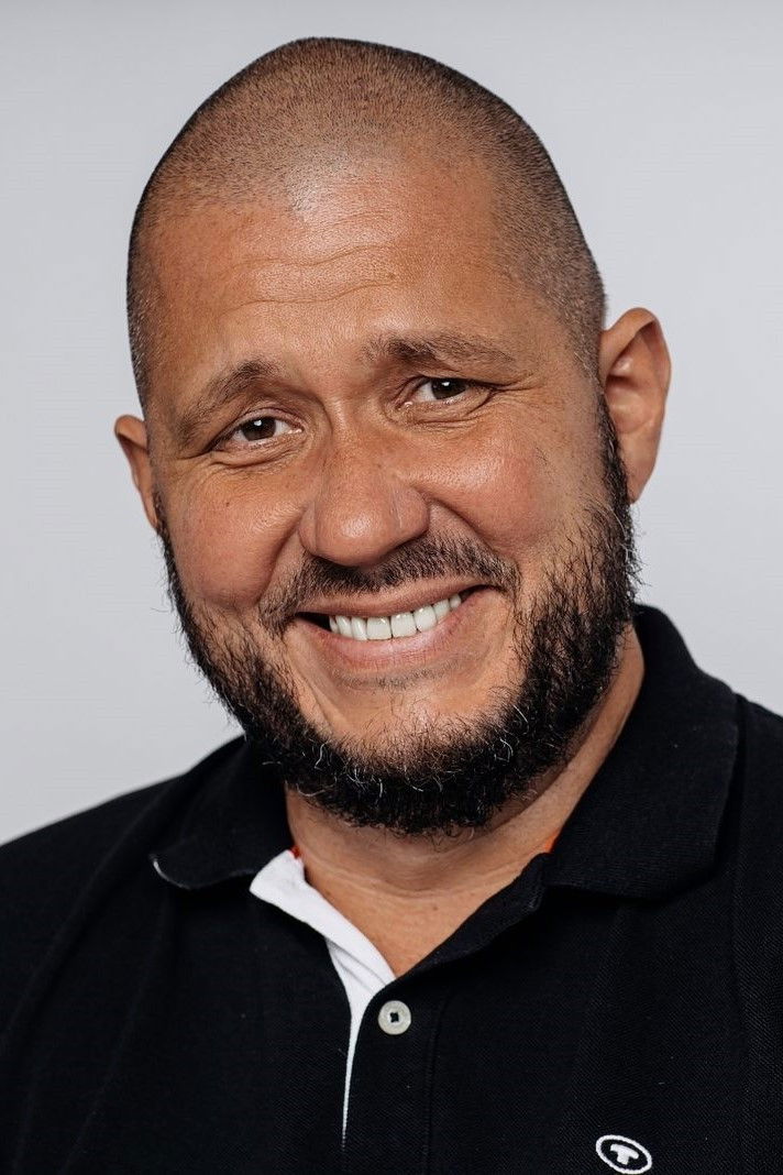 Иван Деменин backdrop