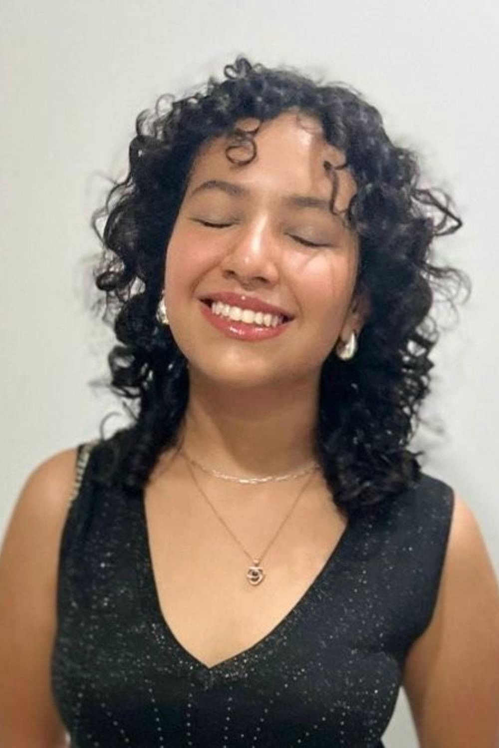 Mariel Díaz backdrop