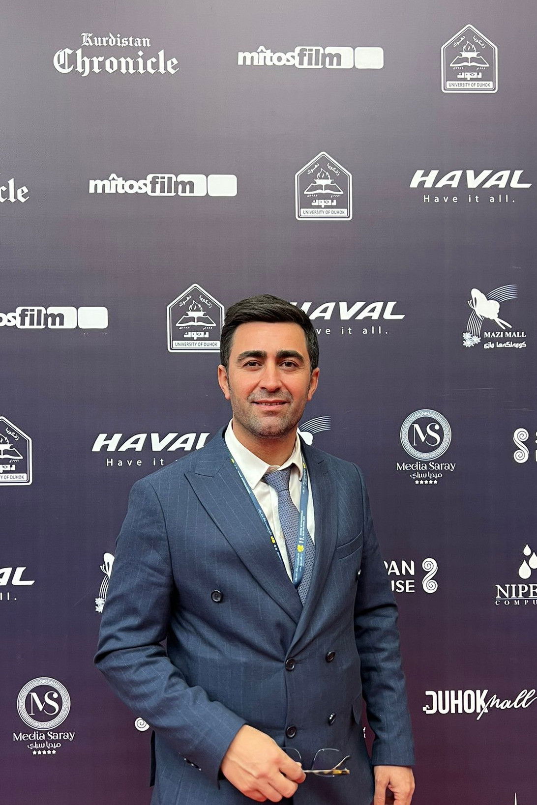 Mekin Kilic backdrop