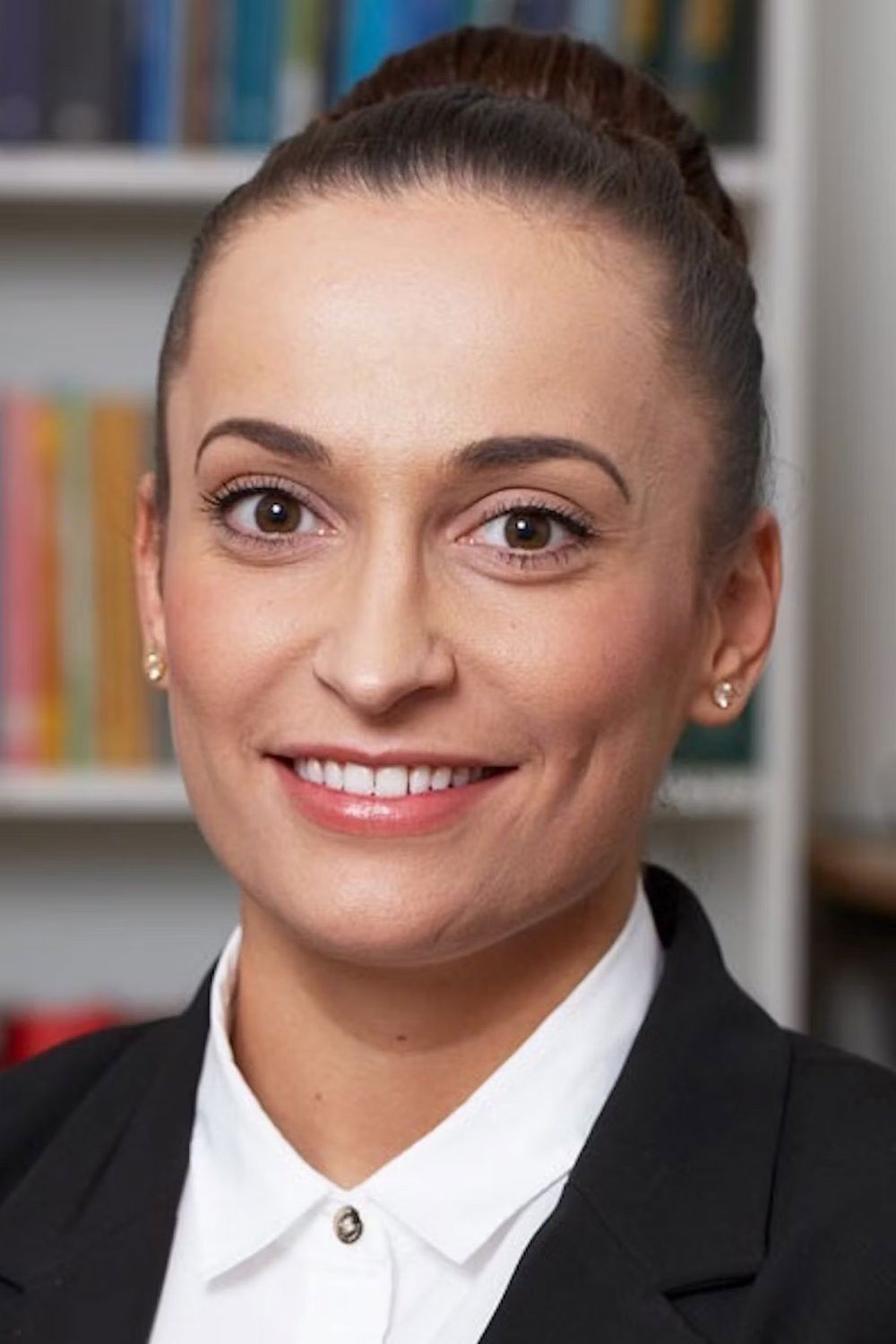 Amira Smajic backdrop