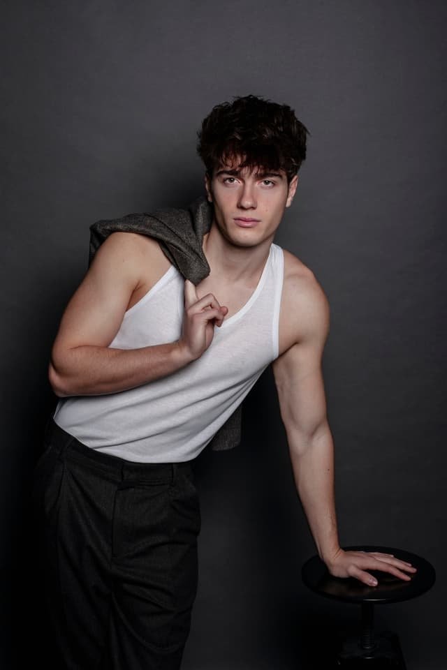 Biel Antón backdrop