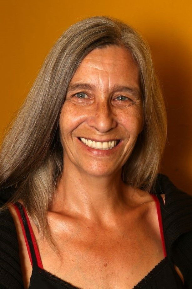 Isabel Muñoz Cardoso backdrop