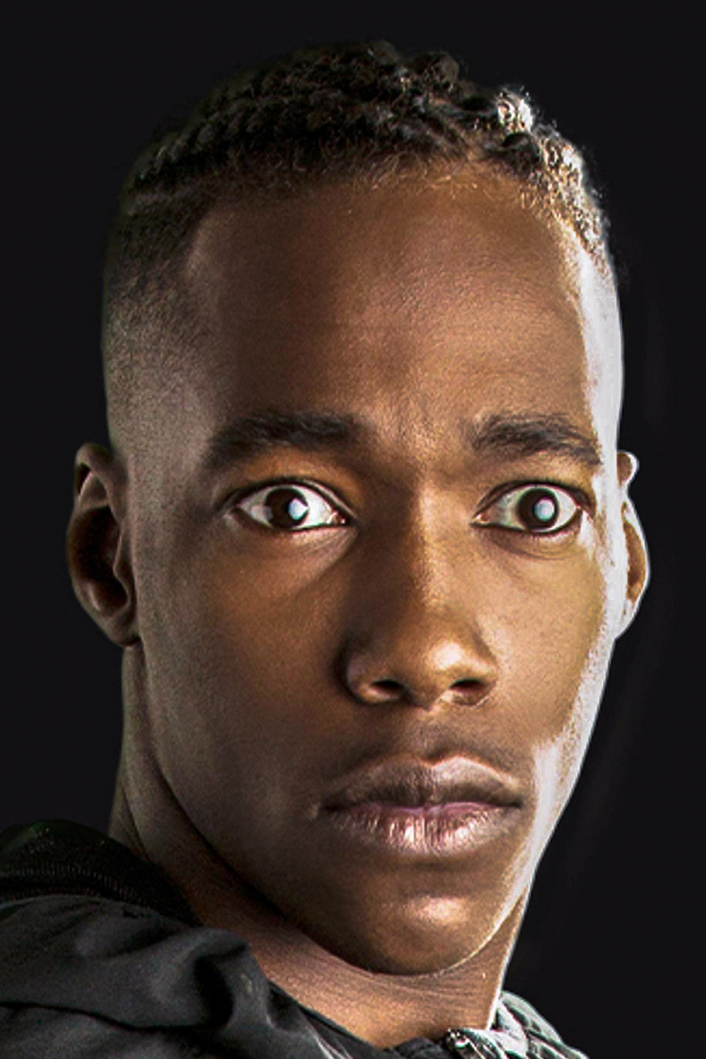 Abdulaziz Bernawi backdrop