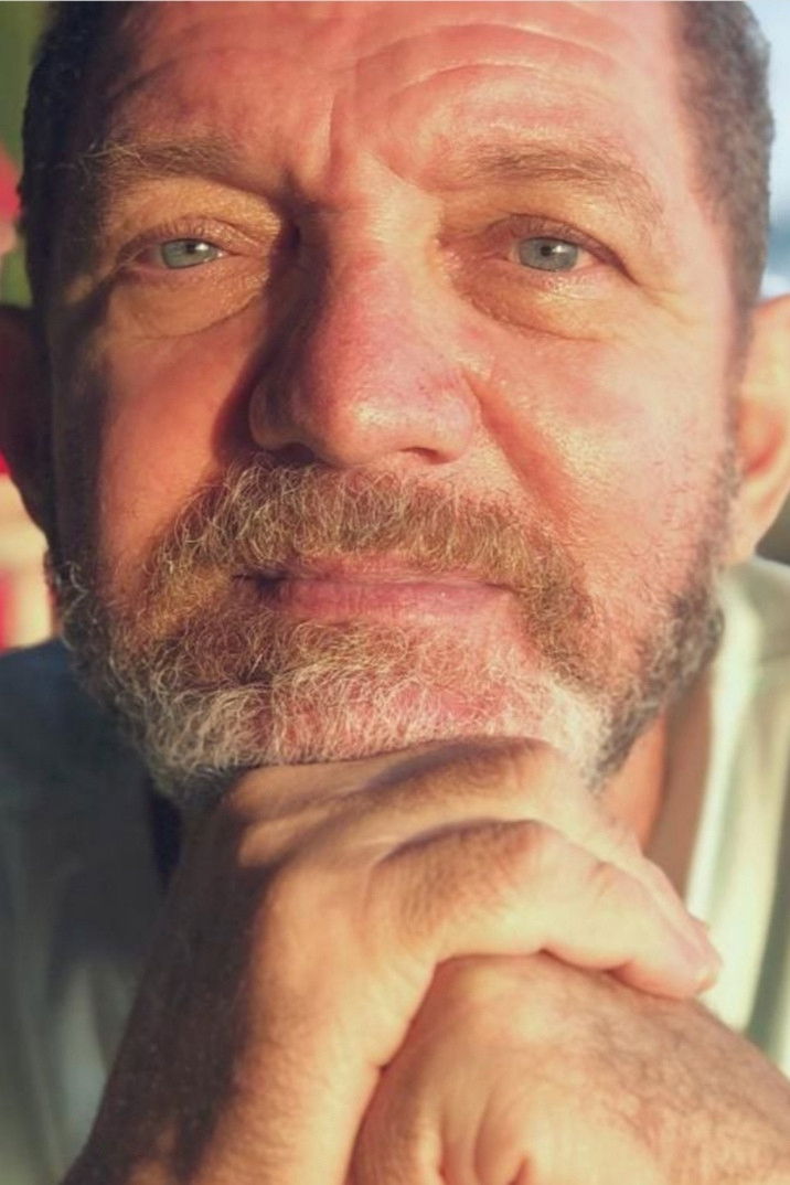 Jorge Vasconcellos backdrop