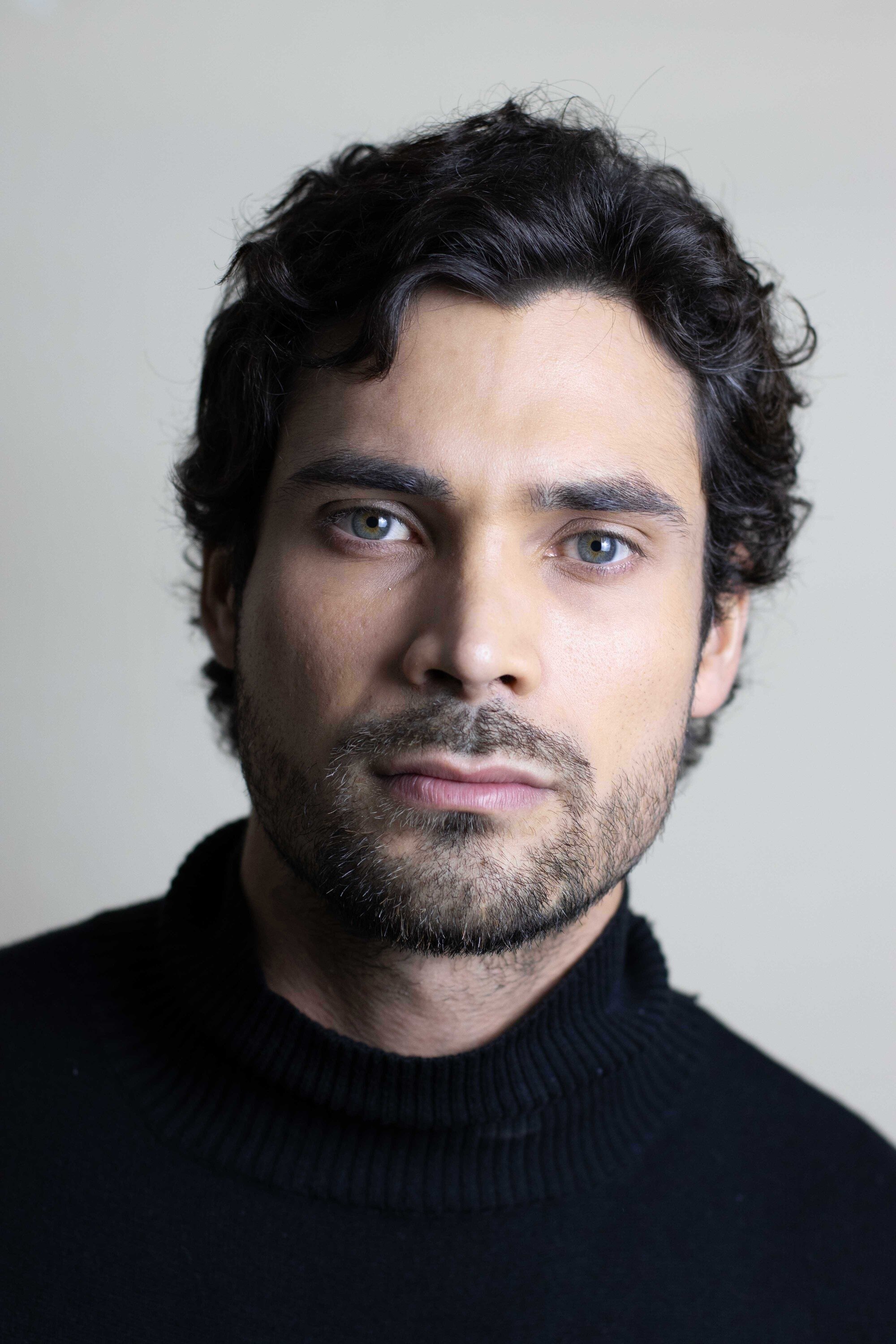 Osmar Pereira backdrop