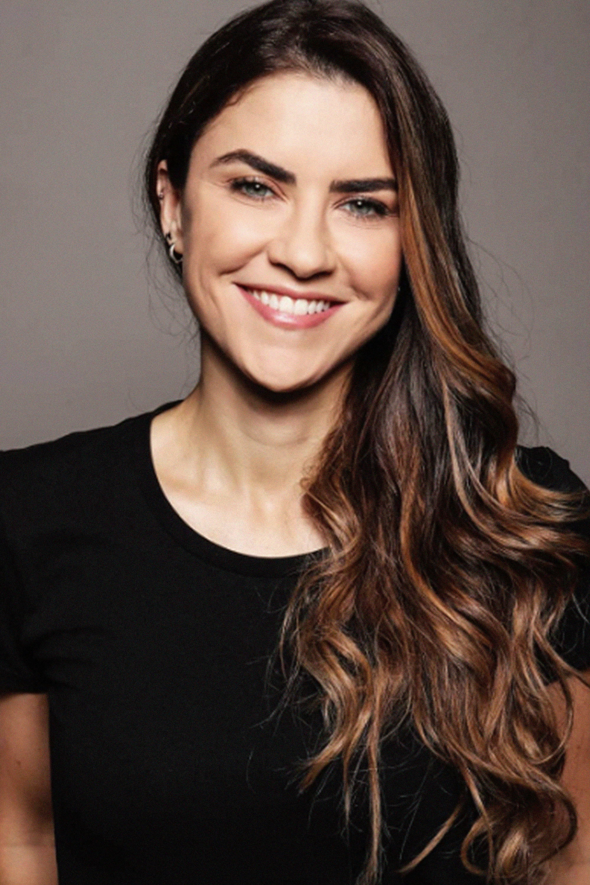 Lilianna Bernartt backdrop