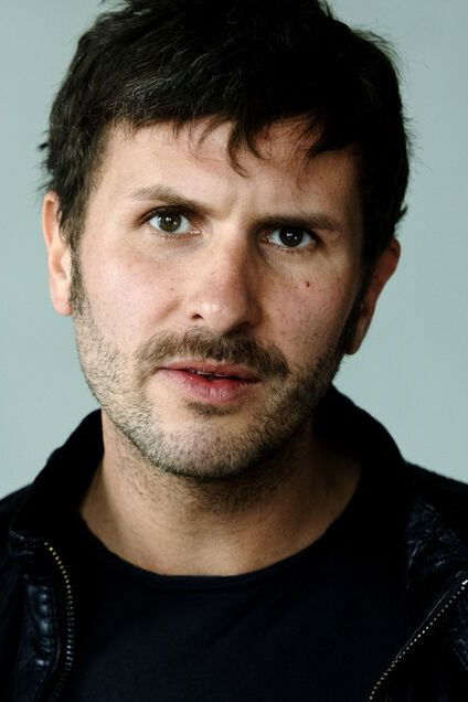 Felix Hoefner backdrop