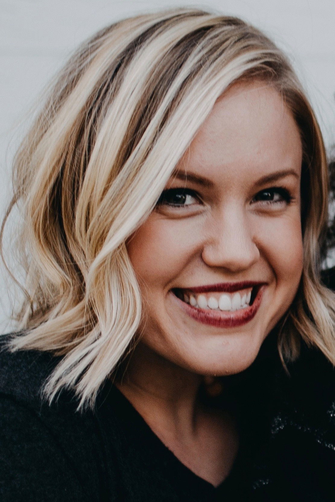 Janelle Perusi backdrop