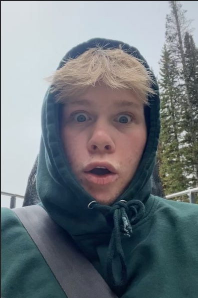 AJ Richardson backdrop