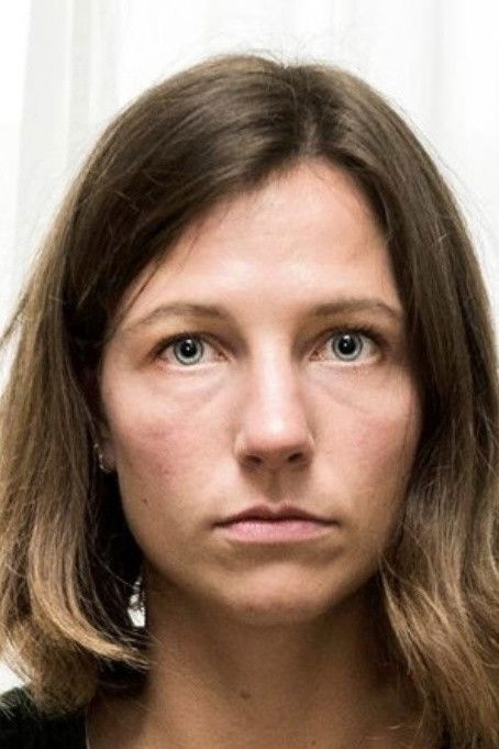 Emma Pelckmans backdrop