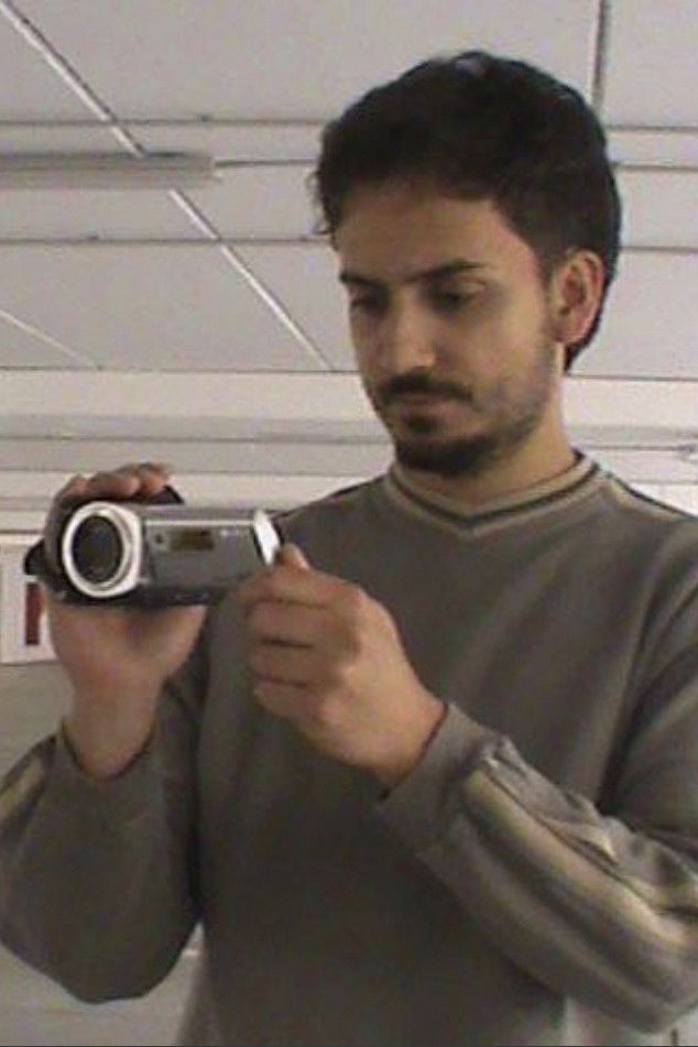 Manuel Lucas Mariño backdrop