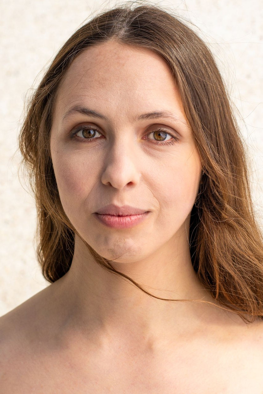 Elin Hilläng backdrop