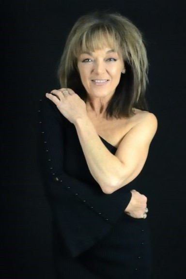 Lisa Edwards backdrop