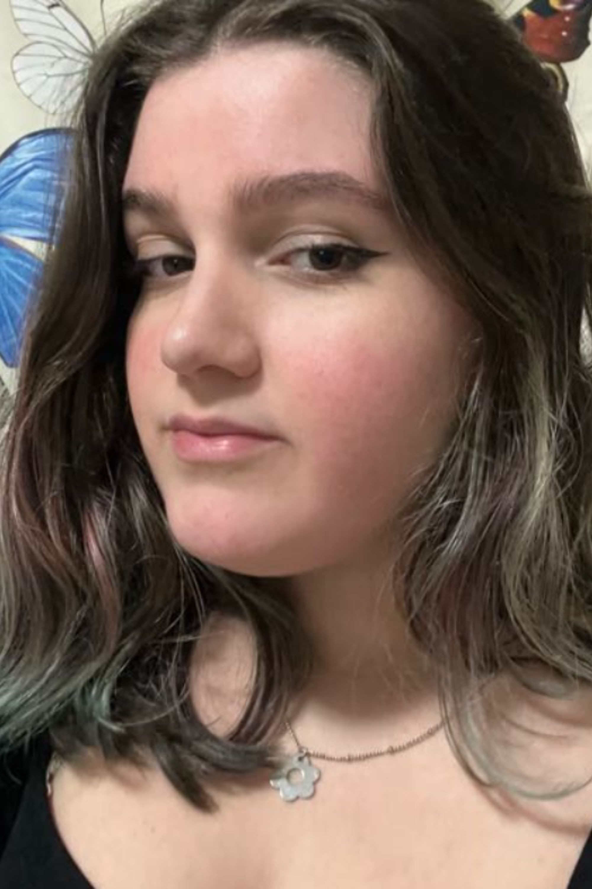 Athena Bittencourt backdrop