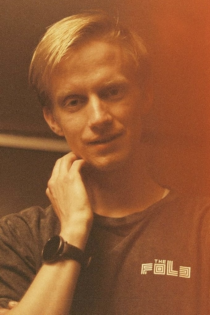 Steven Bartholomew backdrop