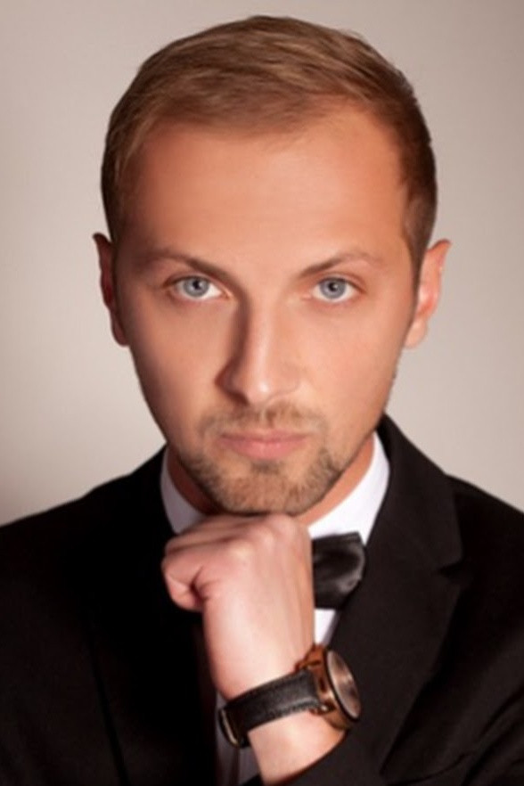 Alexander Zubarev backdrop