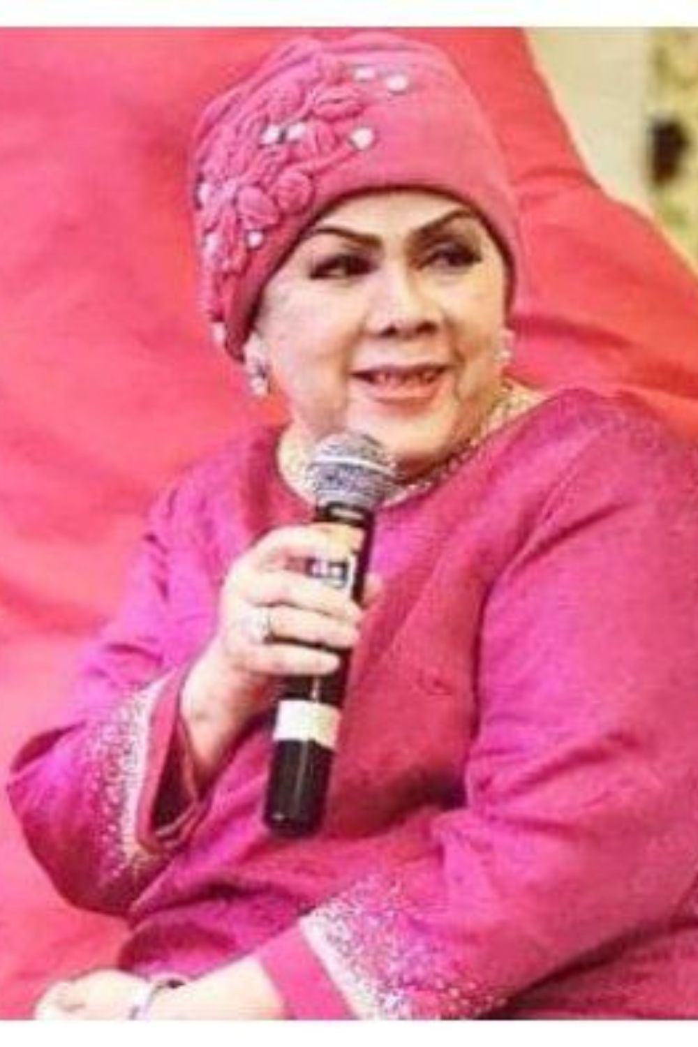 Ivo Nilakreshna backdrop