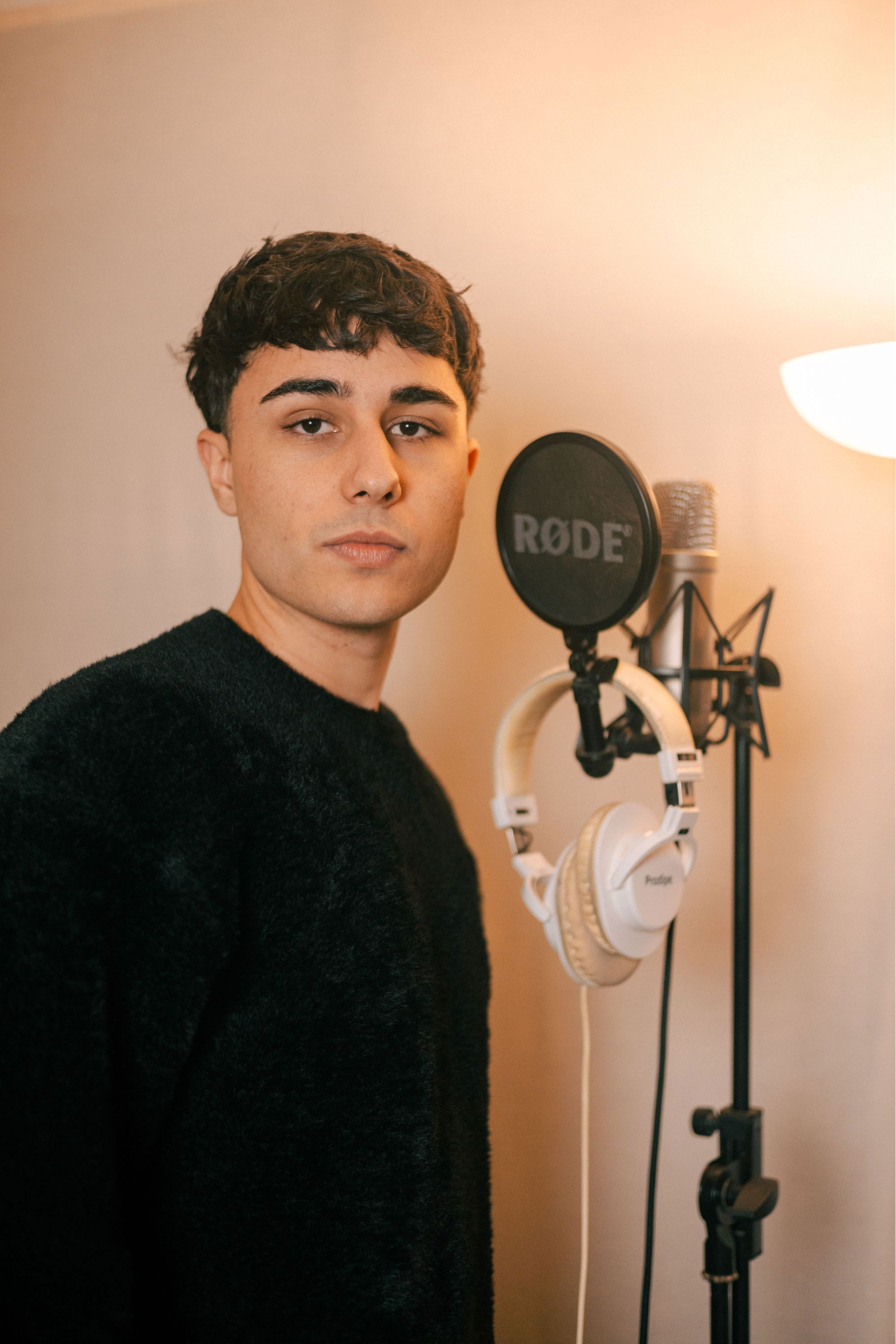 Ismael Noriega backdrop