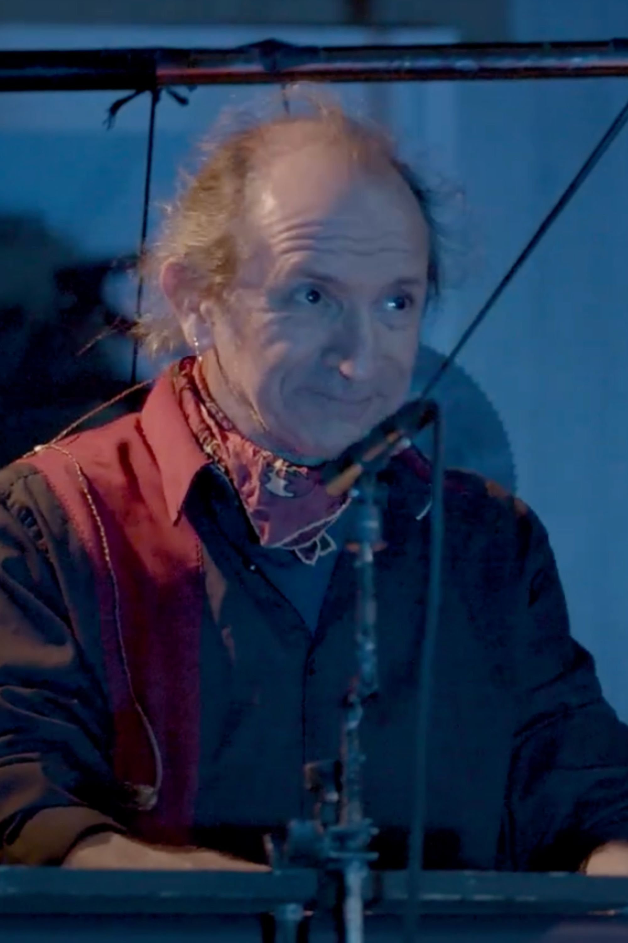 Jean-François Alcoléa backdrop