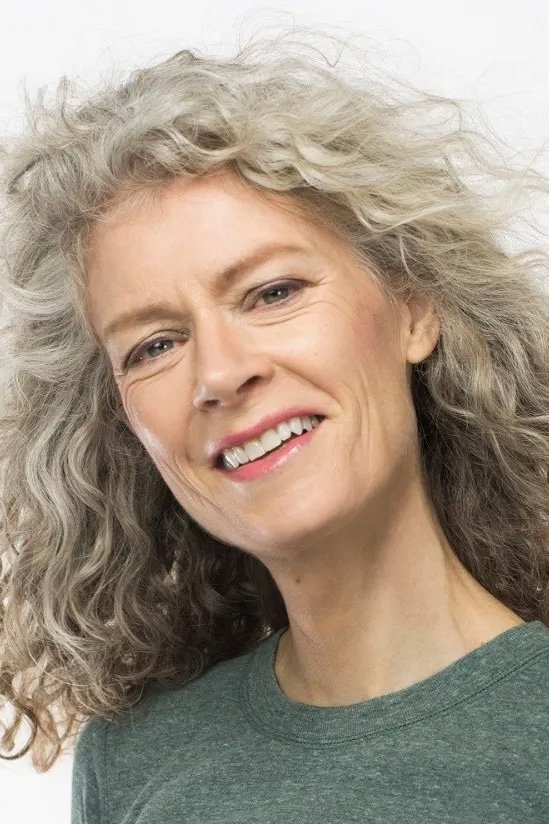 Ingunn Omholt backdrop