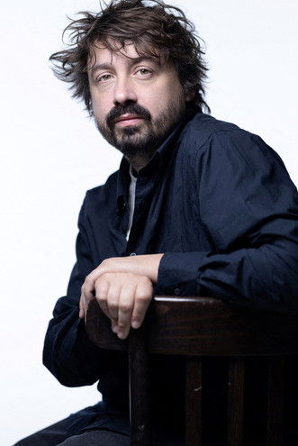 Victor le Masne backdrop