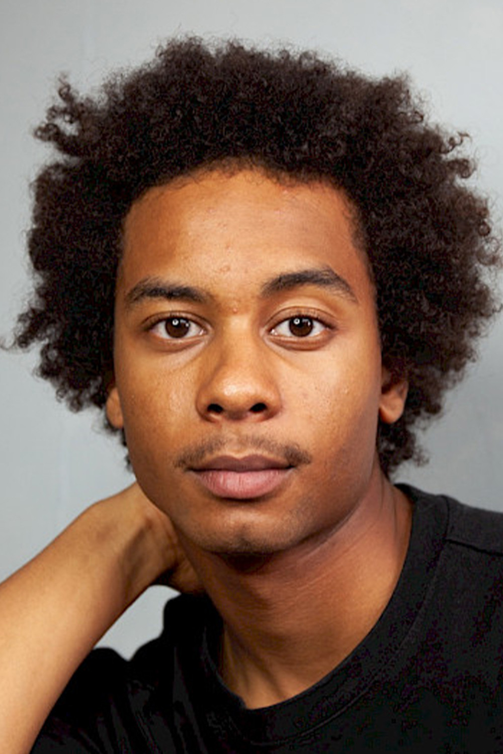 Aaron Bojang backdrop