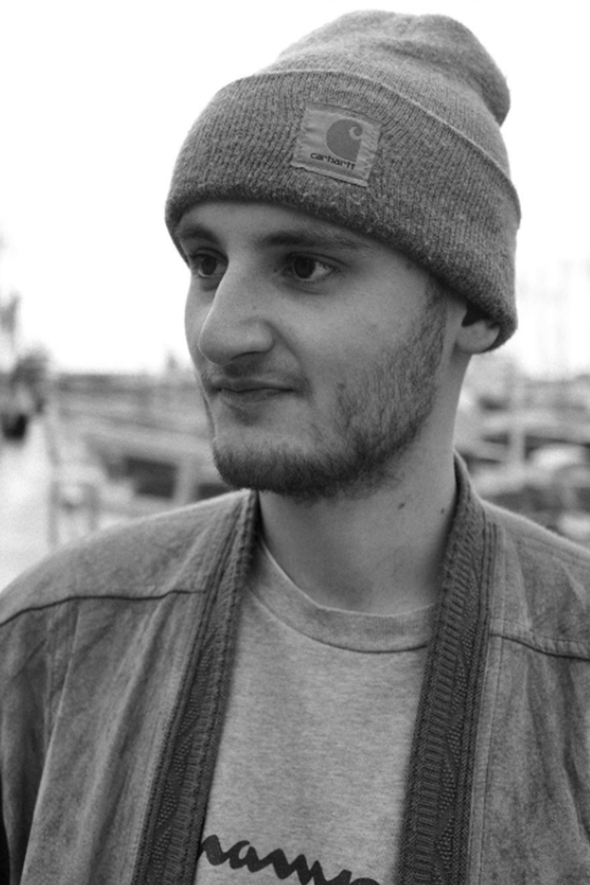 Elliot Makk backdrop