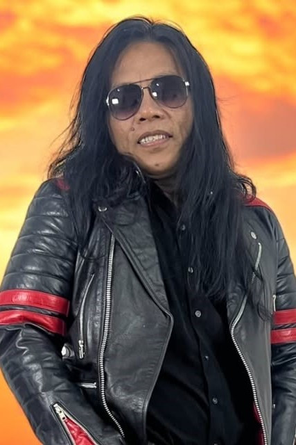 Ajak Melissa backdrop