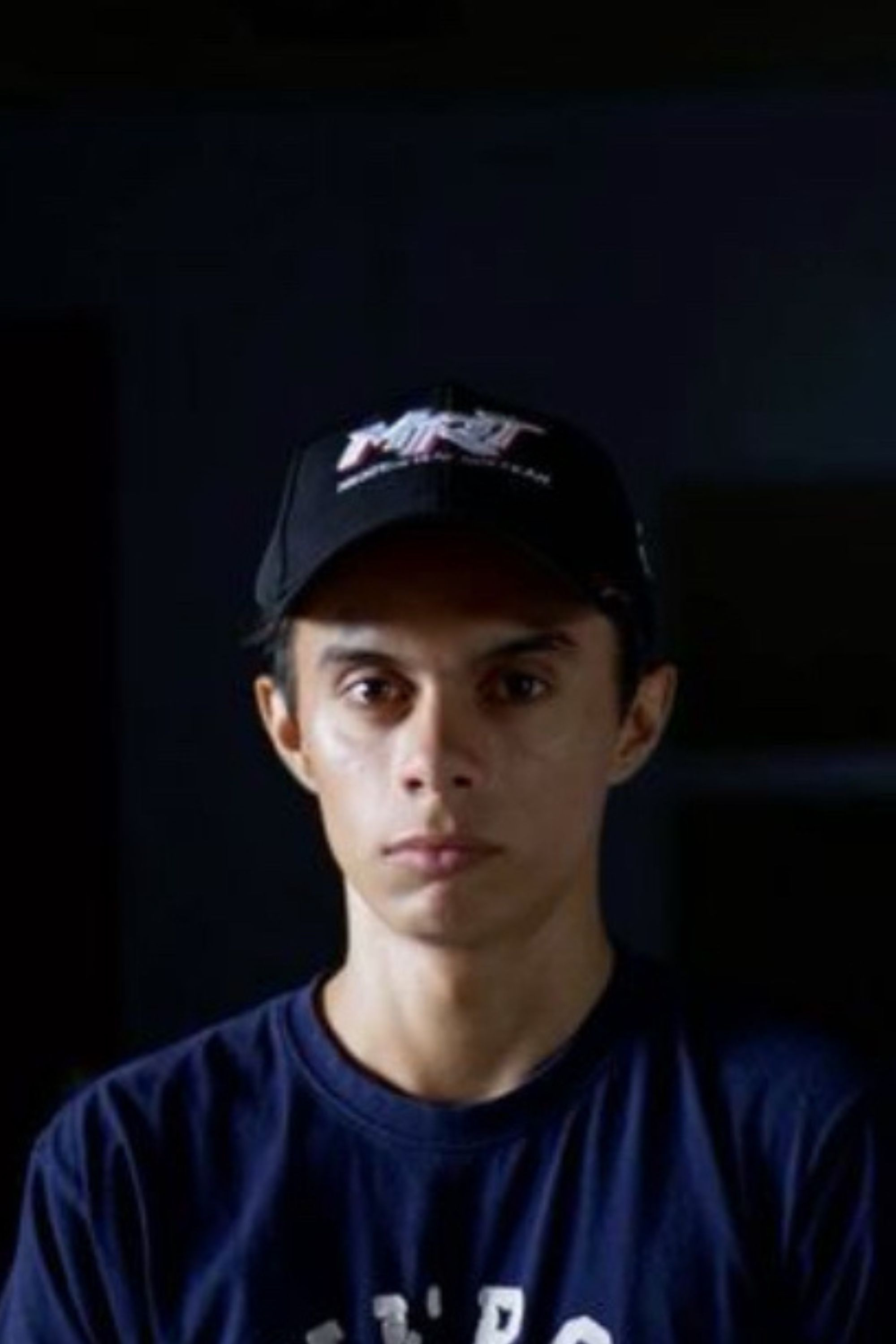 Diego Aylurado backdrop