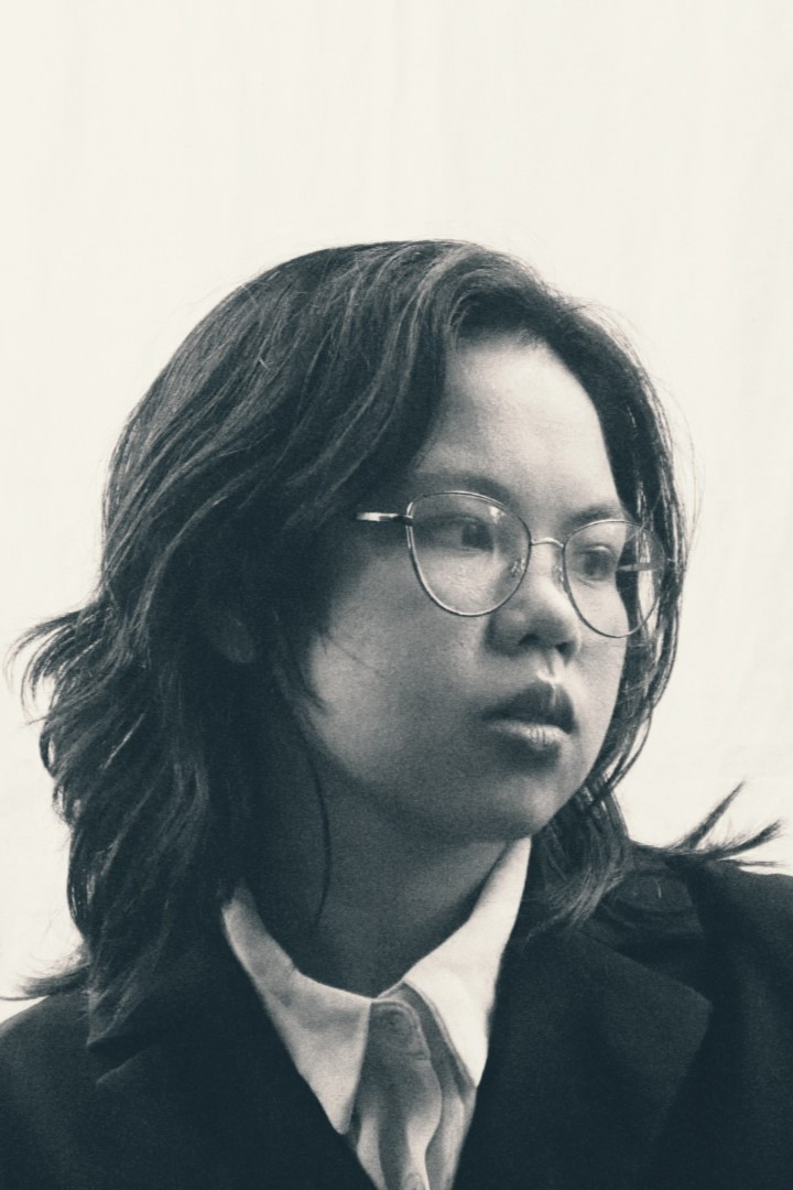 Hazel Juniosa backdrop