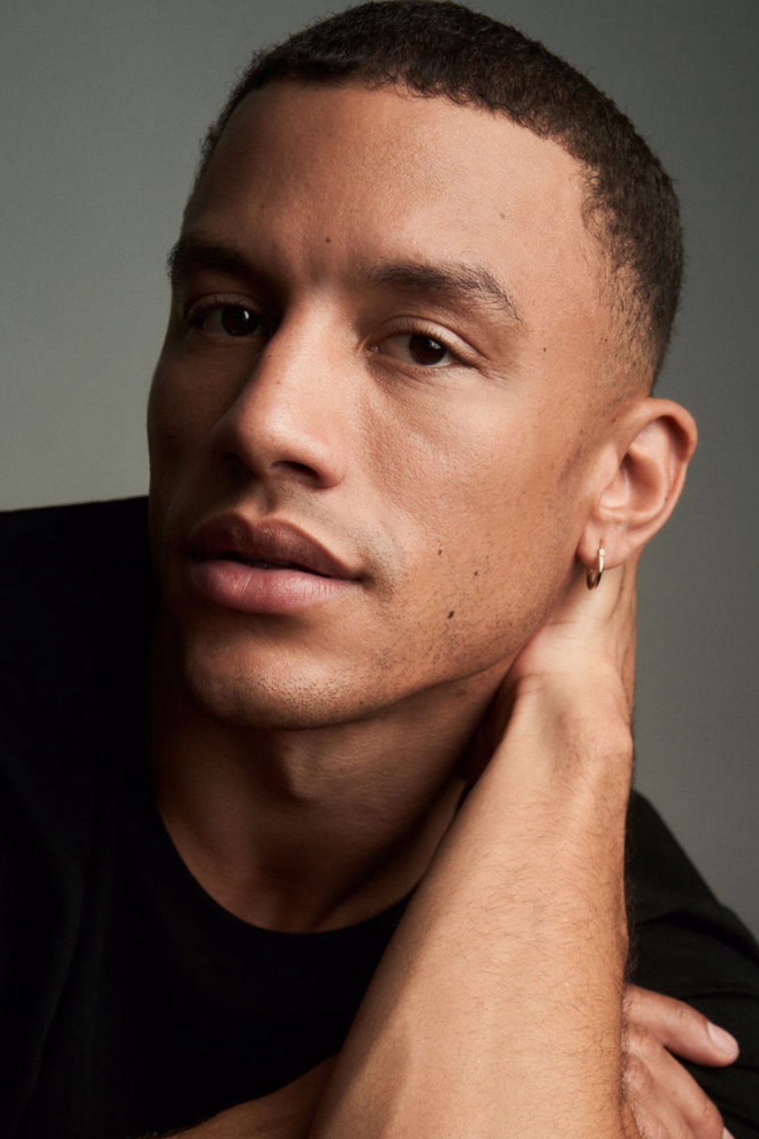 Kadan Well Bennett backdrop