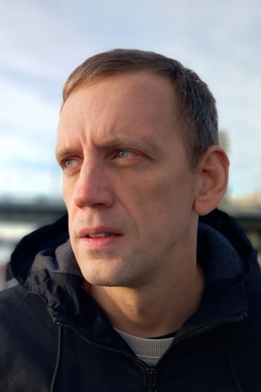 Anton Zinchenko backdrop