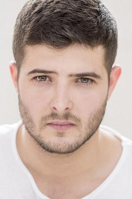 Jonás Torres backdrop