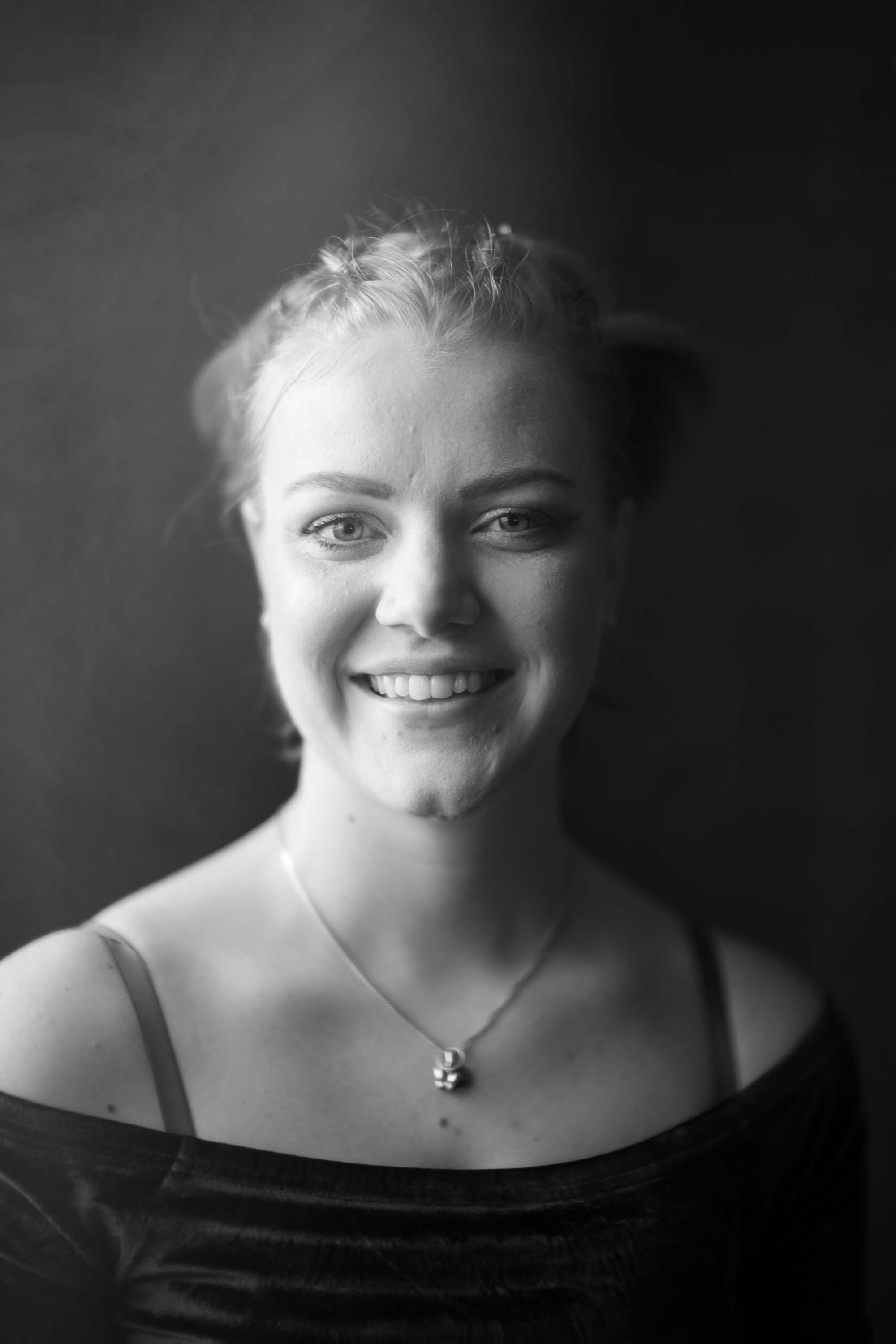 Isolde Blum backdrop