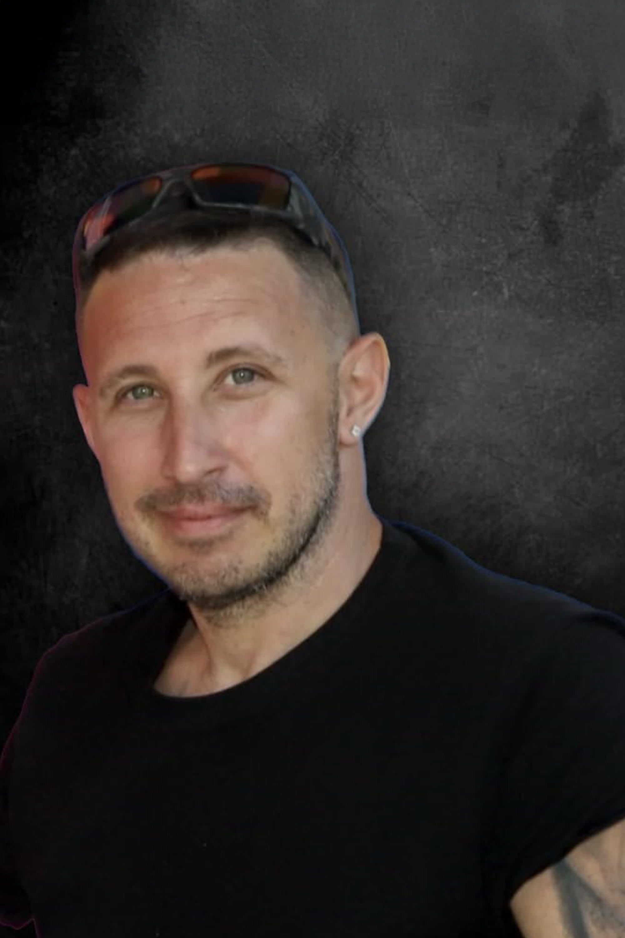 Orlando Charvetto backdrop